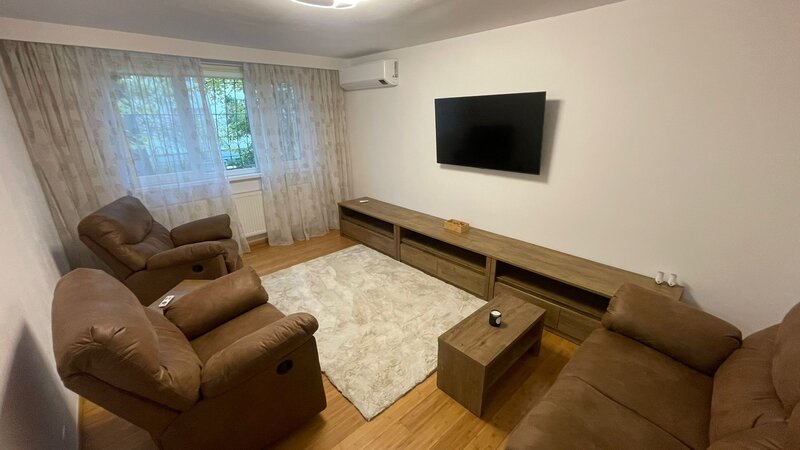 Drumul Taberei, Auchan