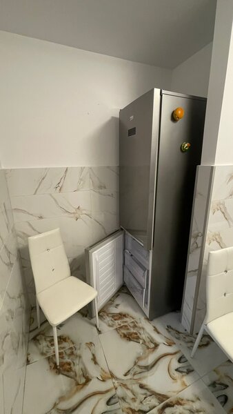 Drumul Taberei, Auchan