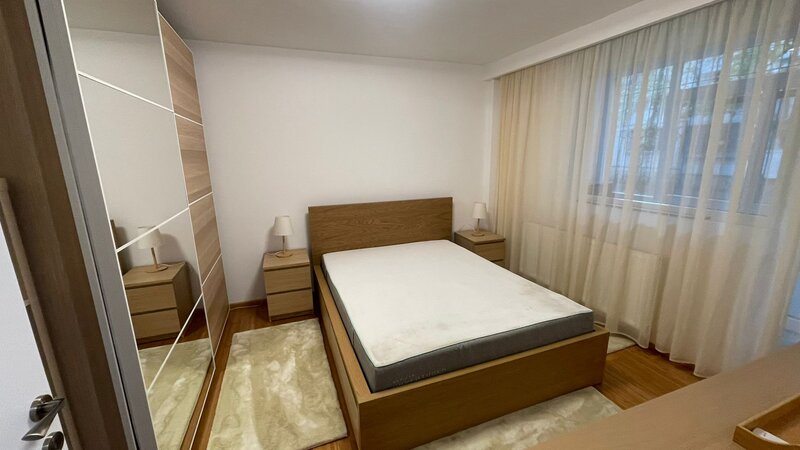 Drumul Taberei, Auchan